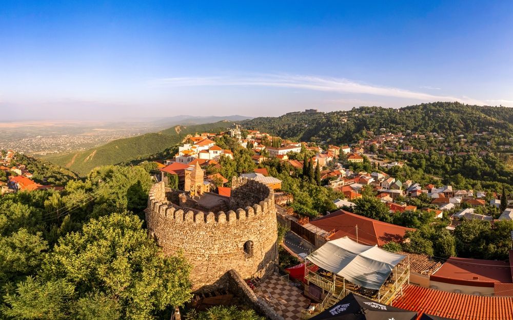 2-Day Kakheti Wine Road Trip: Tbilisi to Sighnaghi & the Alazani Valley