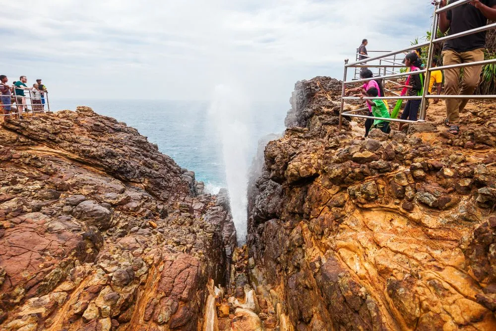 View in Dikwella & Hoo-maniya Blowhole