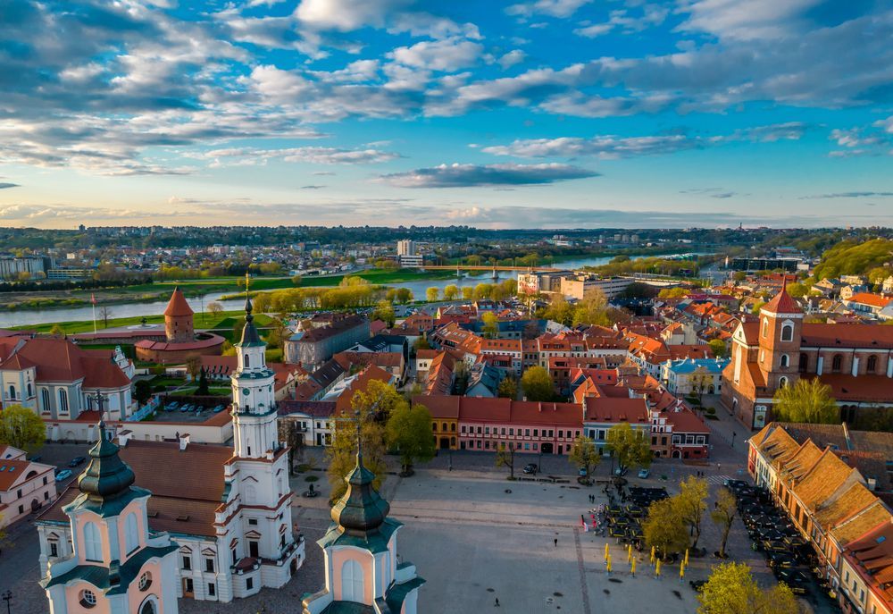 3-Day Curonian Spit Road Trip: Vilnius, Kaunas, Klaipėda & Nida