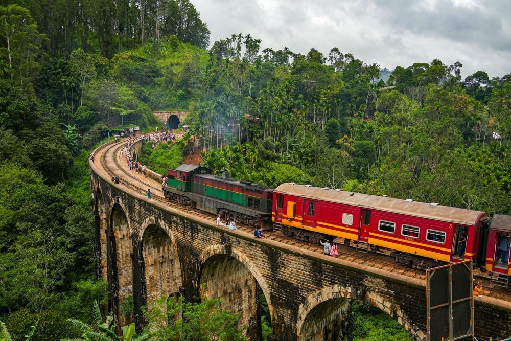 View in Nine Arch Bridge, Ella