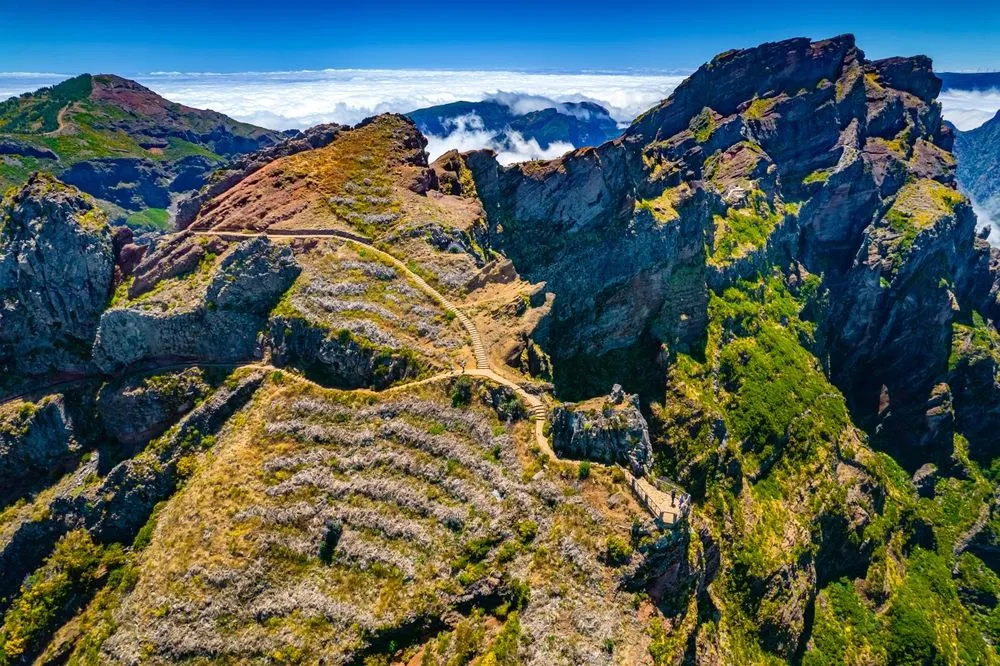View in Pico do Arieiro Summit