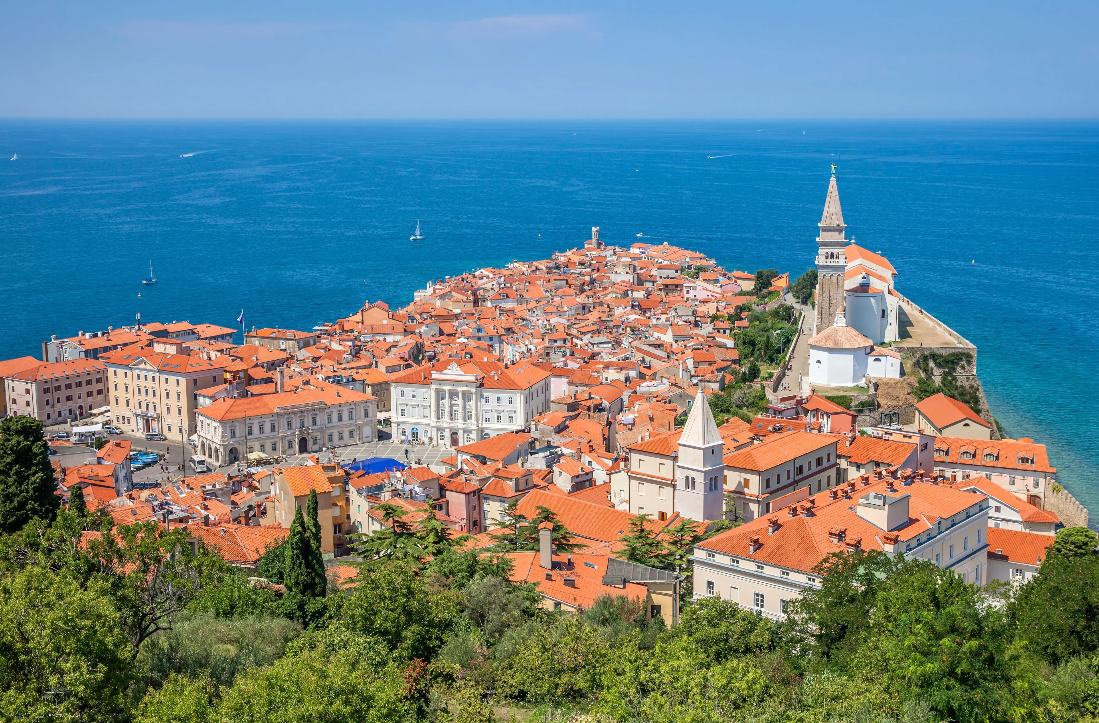 Car Journey Across Slovenia: Ljubljana, Smartno, Lipica and Piran