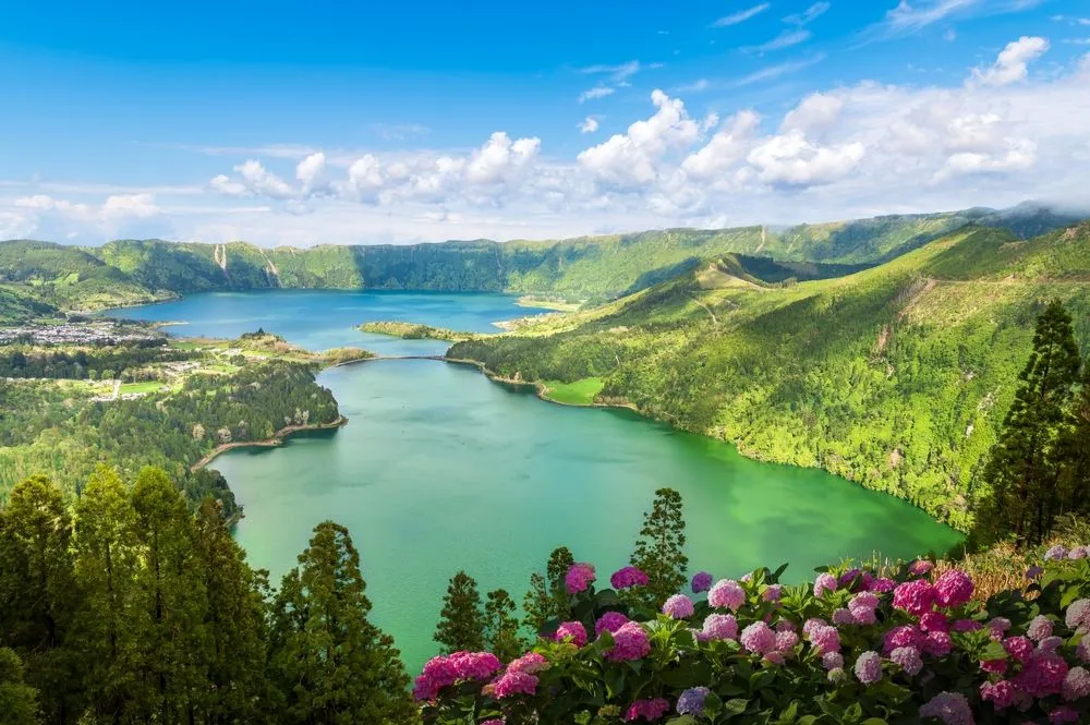 View in Sete Cidades & Vista do Rei