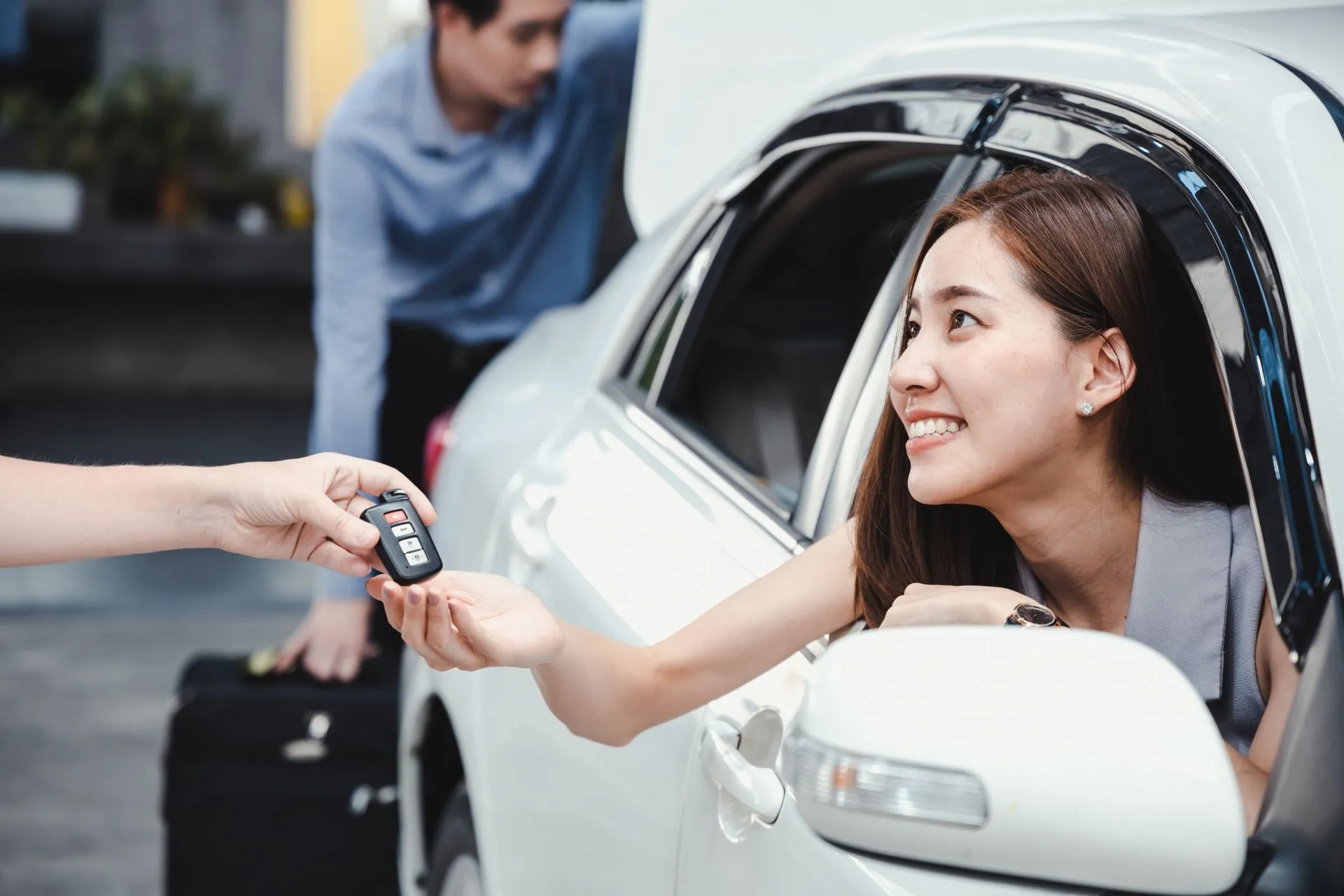 What is the best way to rent a car