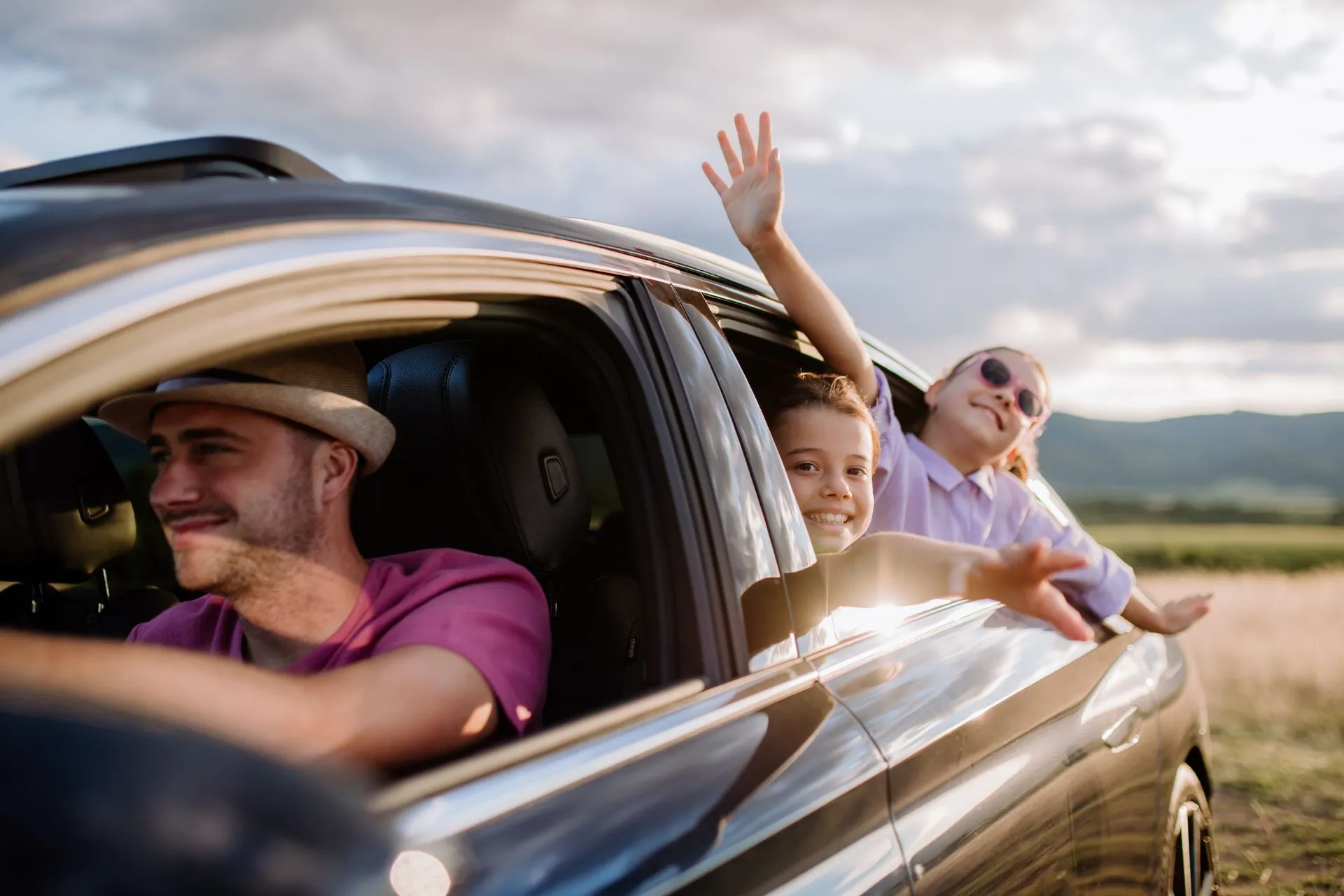 What is the cheapest way to rent a car for a 10-day road trip?